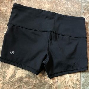 Lululemon boogie shorts